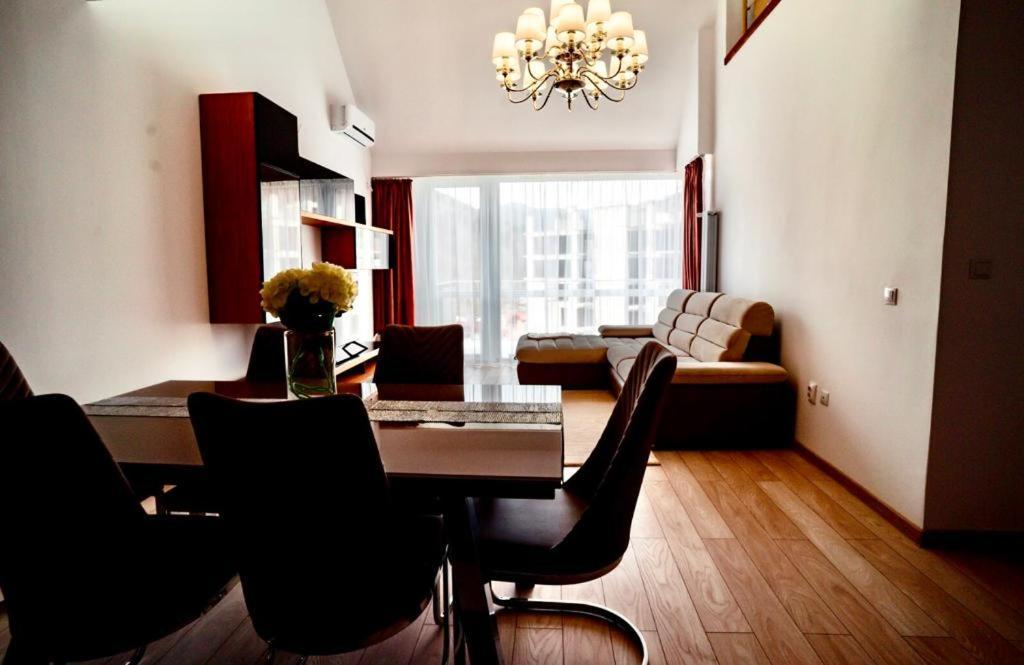 Elite Apartments Сіная Екстер'єр фото