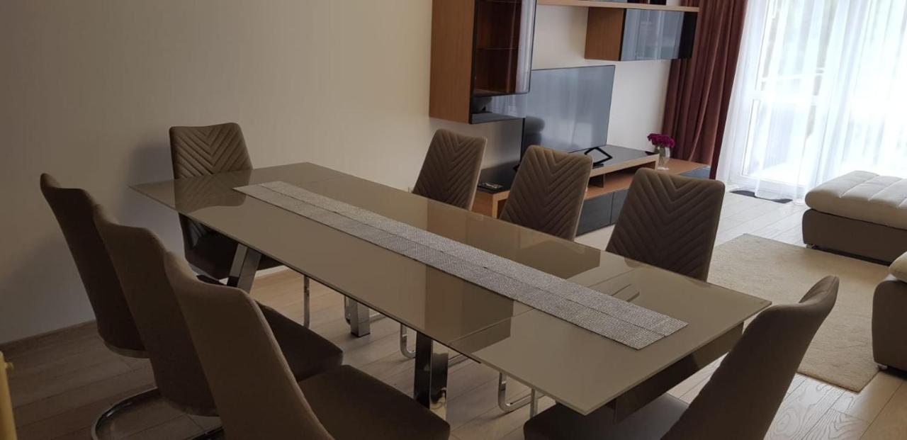 Elite Apartments Сіная Екстер'єр фото